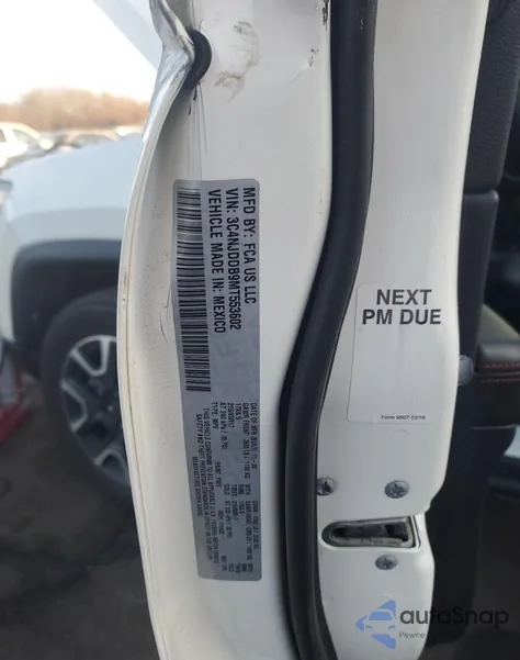 2021 Jeep Compass Trailhawk z USA, uszkodzony, nr VIN 3C4NJDDB9MT553602